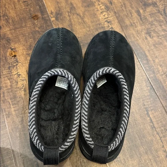 Women’s Ugg Tasman II slippers sz 6 black - Picture 6 of 8